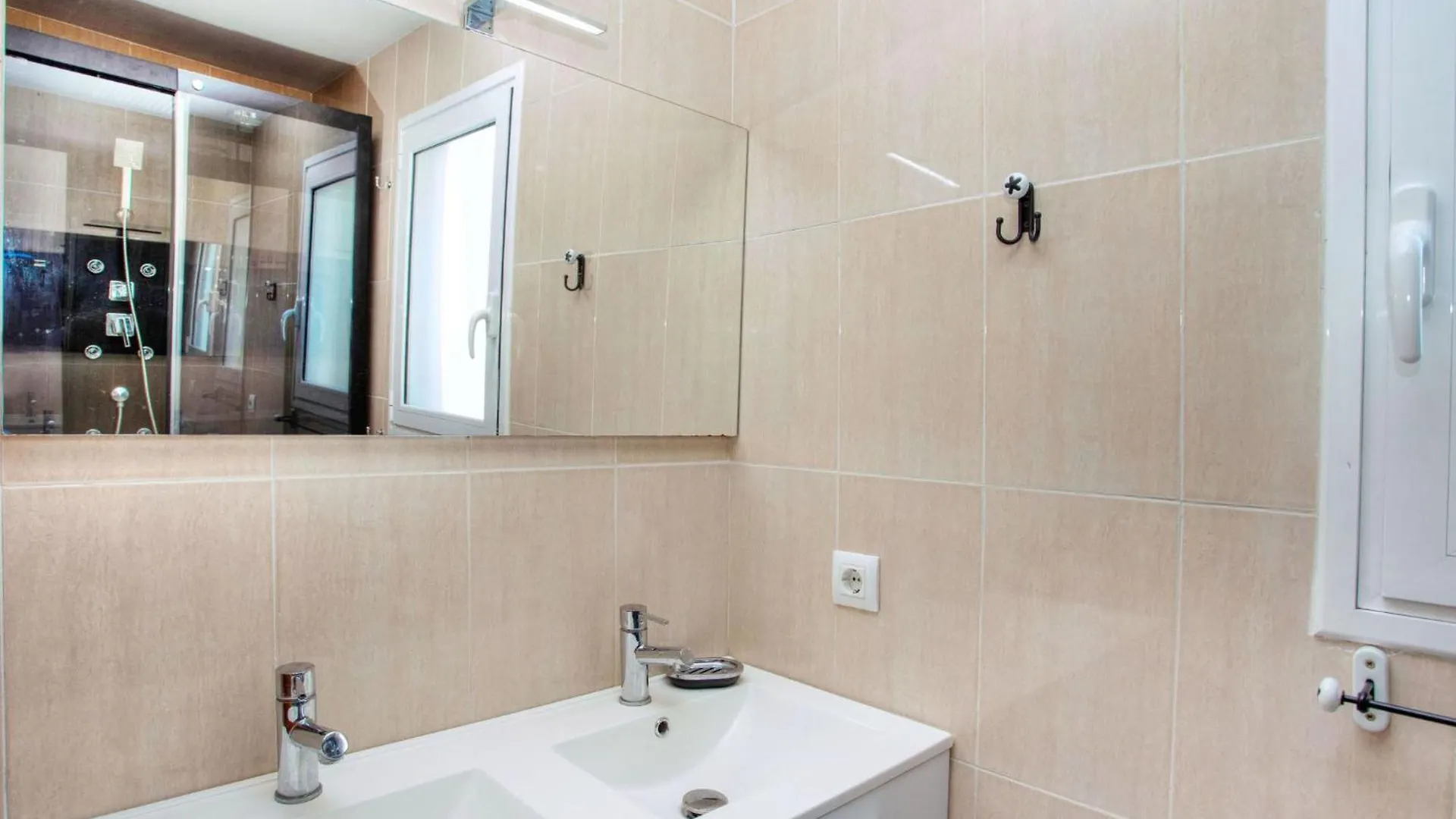 Holiday Home Mercury By Interhome Lloret de Mar